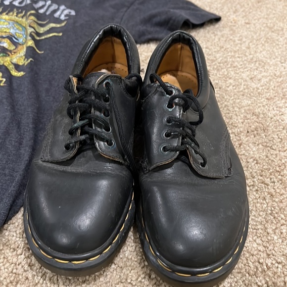 Preowned Doc Martins 8053 5 eyelet Oxford size UK 7 or Men’s 7.5 - Picture 2 of 6